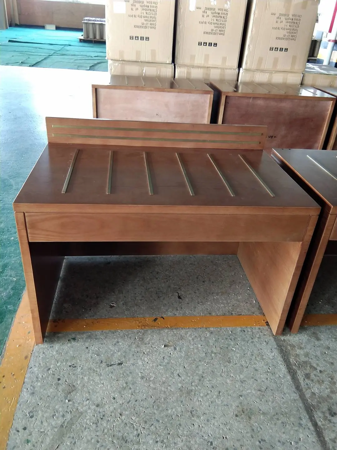 9.1 Luggage Rack