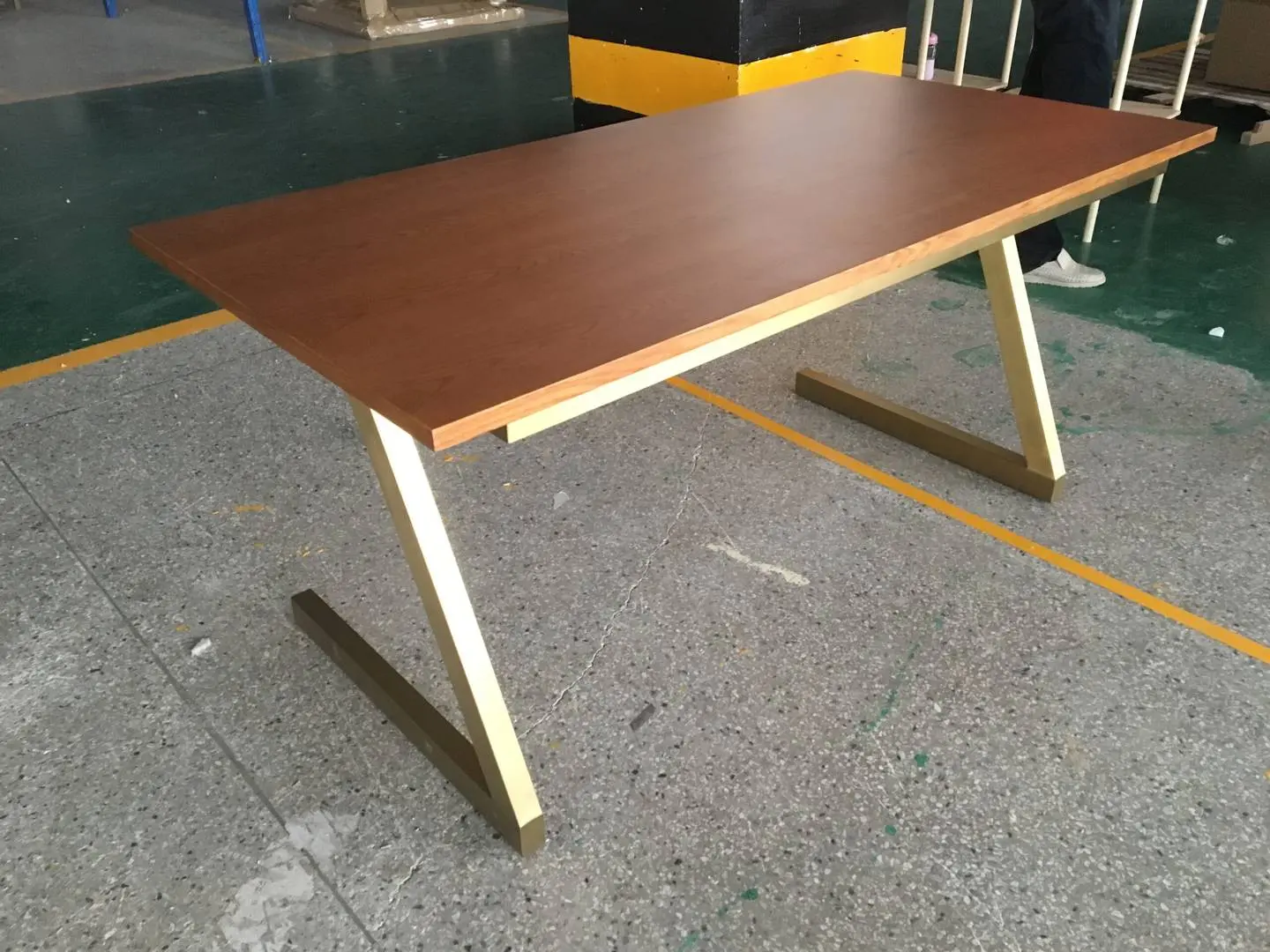 FU-D Desk (4)