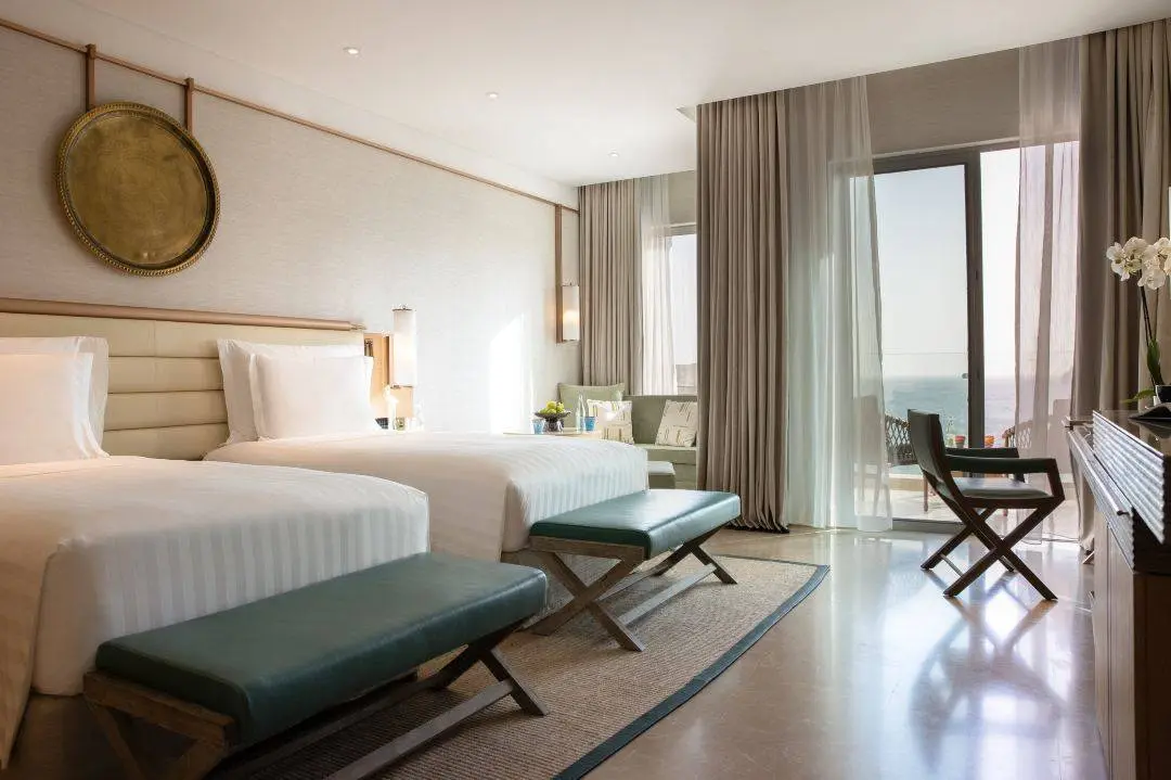 Jumeirah Guest Room4