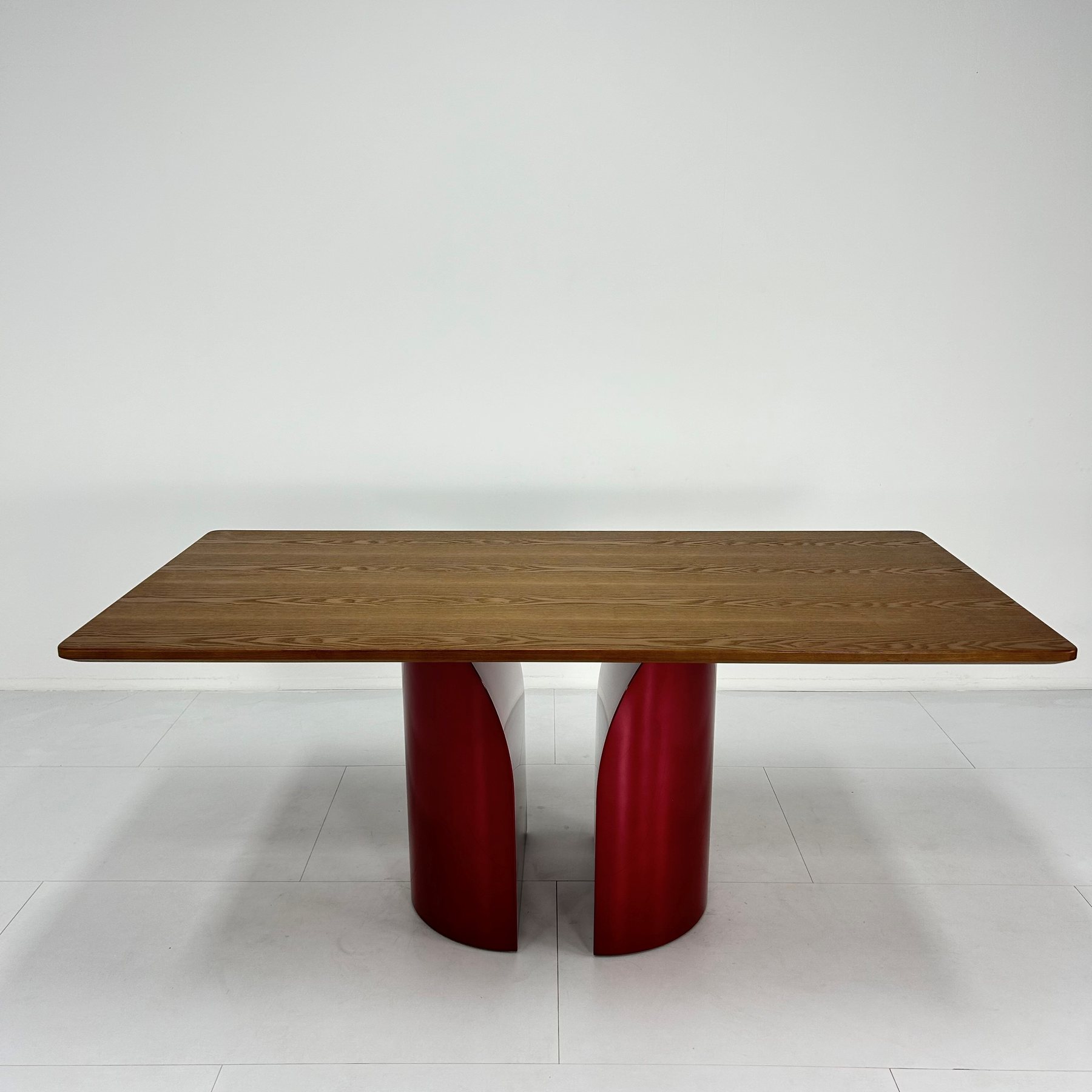 Dining Tables Reference 09